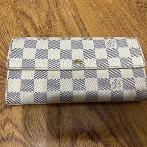 LV wallet